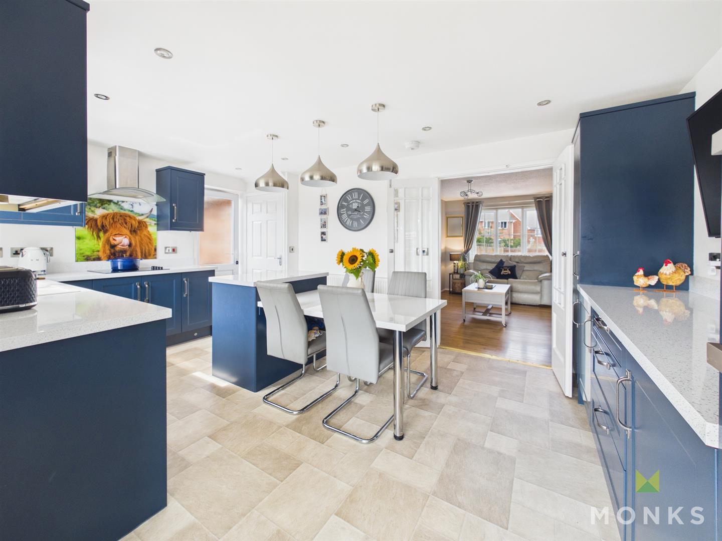 25 Llwyn Perthi, Arddleen, SY22 6QX For Sale
